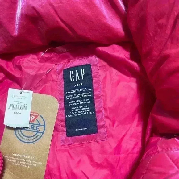 COPY - NWT HOT PINK GAP big  puff croped jacket - Picture 5 of 5